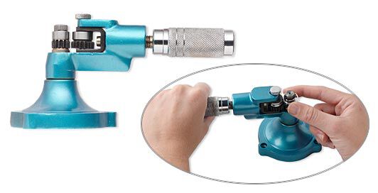 Ring stretcher